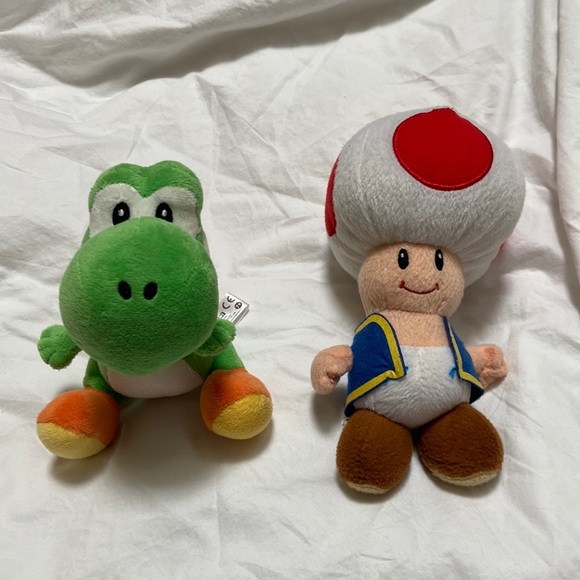 Kid’s Collectable Yoshi and Toad Super Mario Bros Wii Character Plushies. - Picture 3 of 13